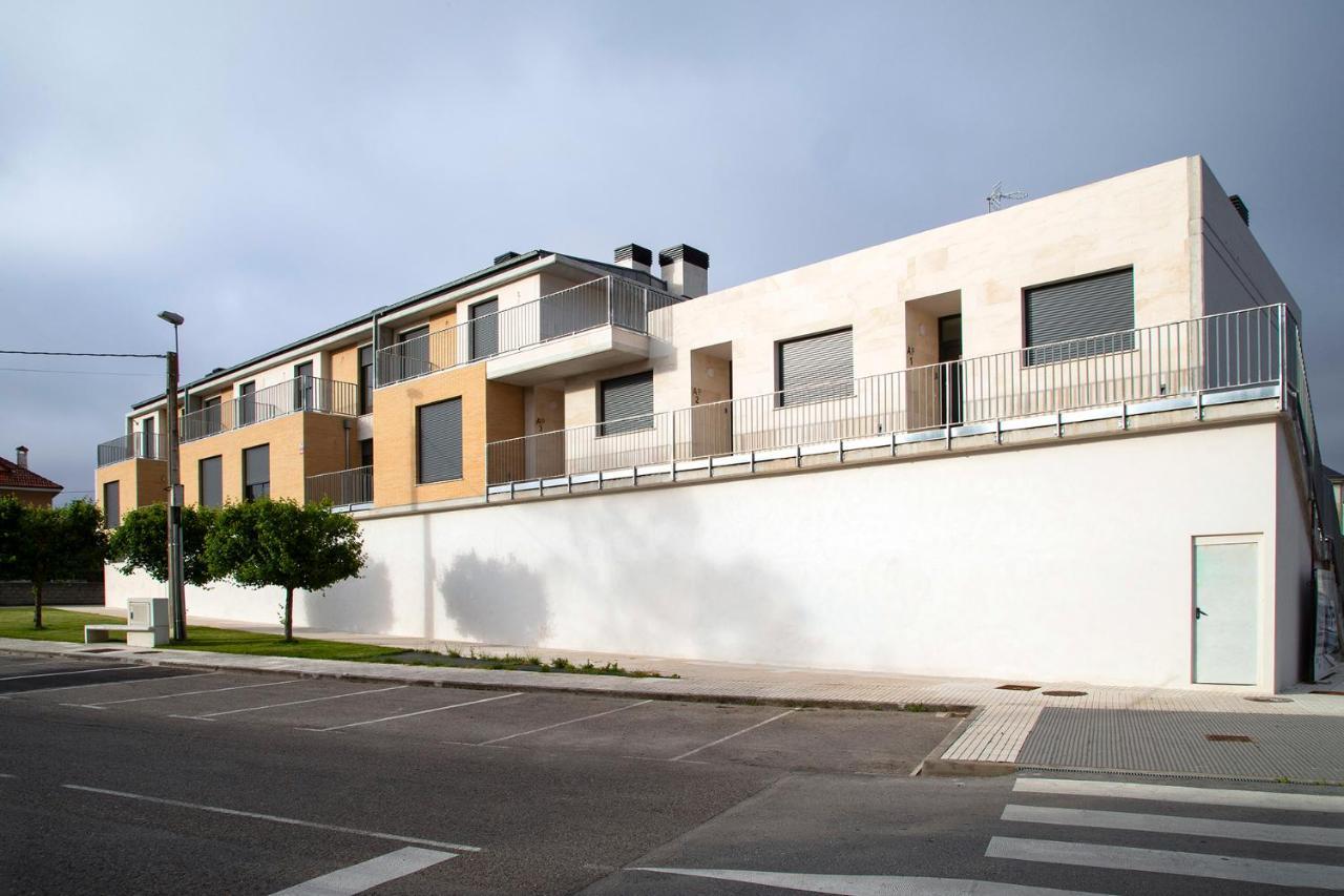 Apartamentos Salitre Soto de la Marina Kültér fotó